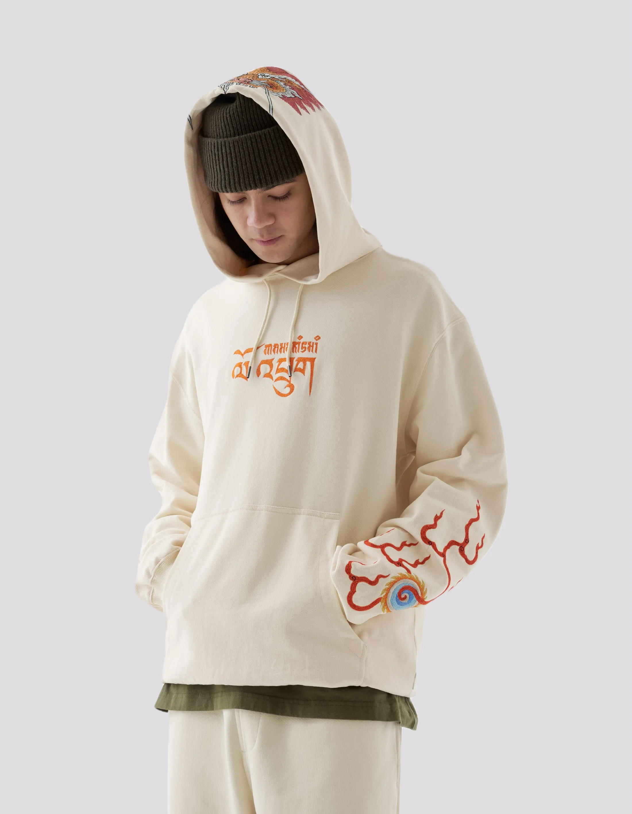 5016 Abundance Dragon Hooded Sweat Ecru