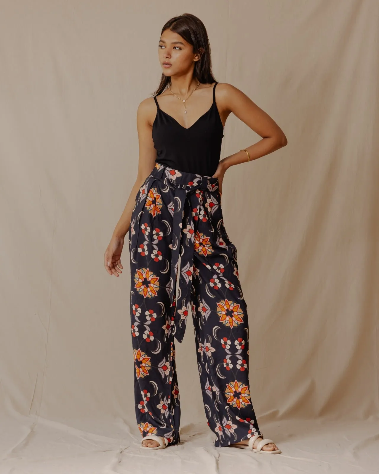 Damask Rose Cotton Pants Black