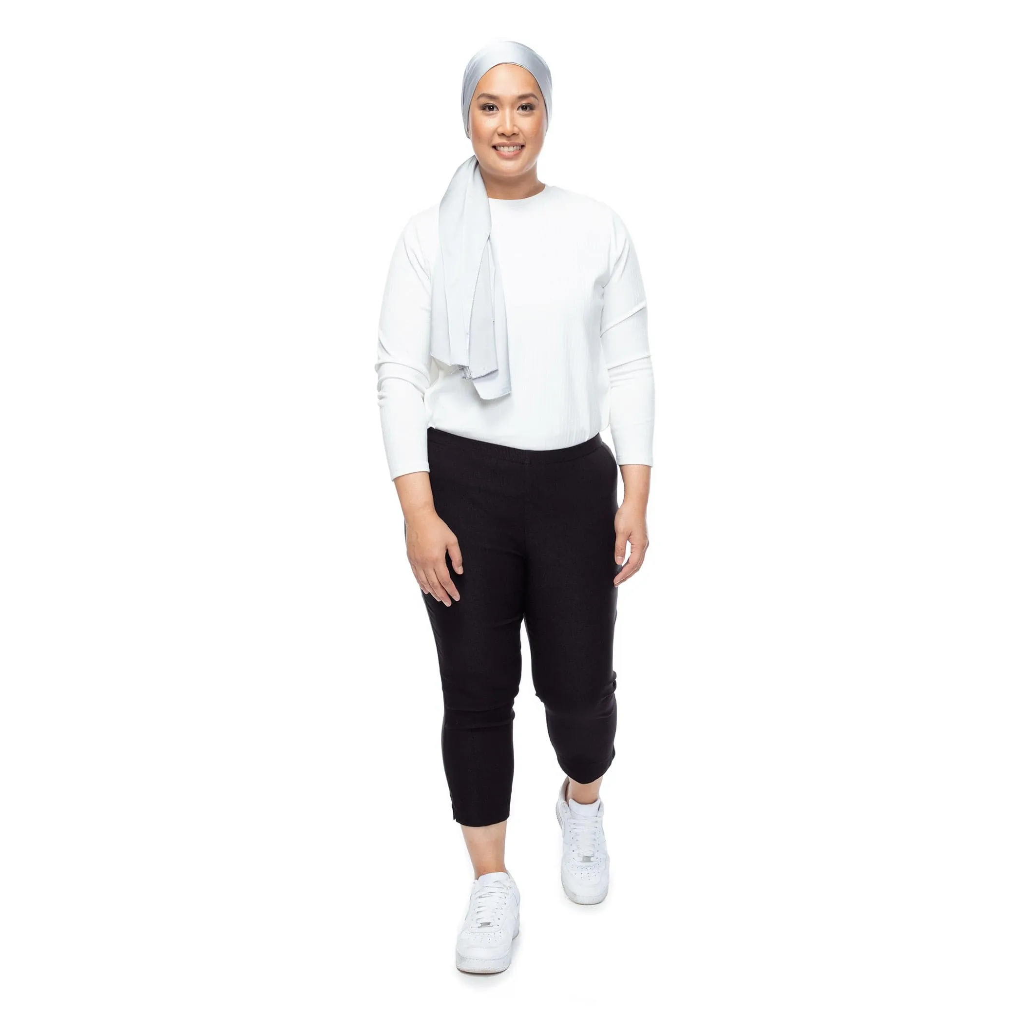 Signature Ultra-Stretch Cropped Pants