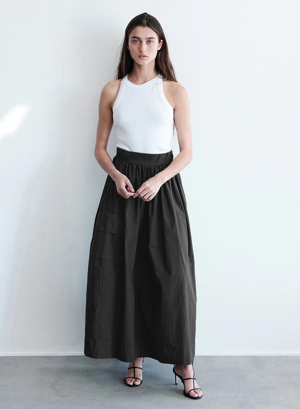 Structured Poplin Cargo Skirt in Black