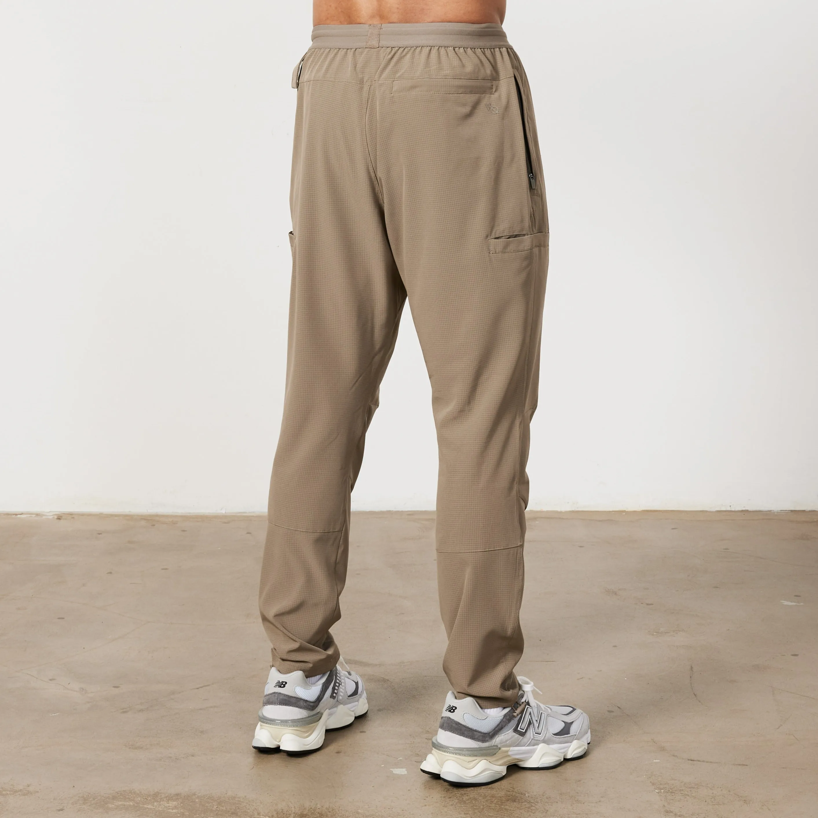 Vanquish Utility Stone Tapered Performance Pants